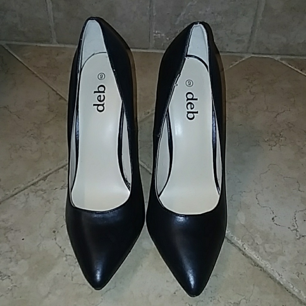 Deb heels - Picture 2 of 4
